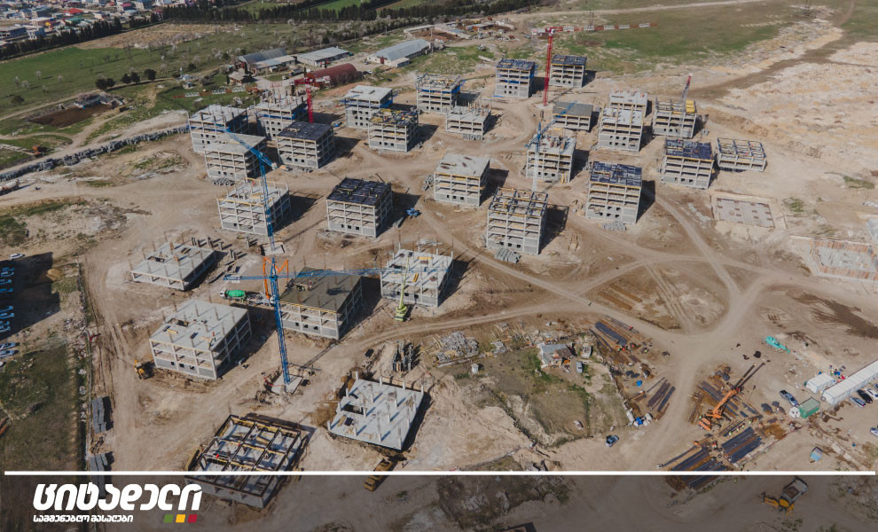 The construction site "Anagi" is being built with materials provided by Citadeli